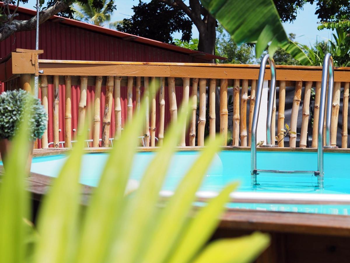 Gite cosy climatisé avec piscine privée Petit-Canal Extérieur photo